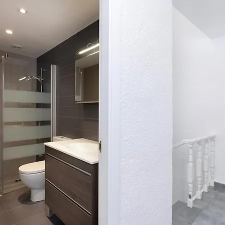 Daire Lets Holidays With Sea Views In Cala Salions Tossa de Mar